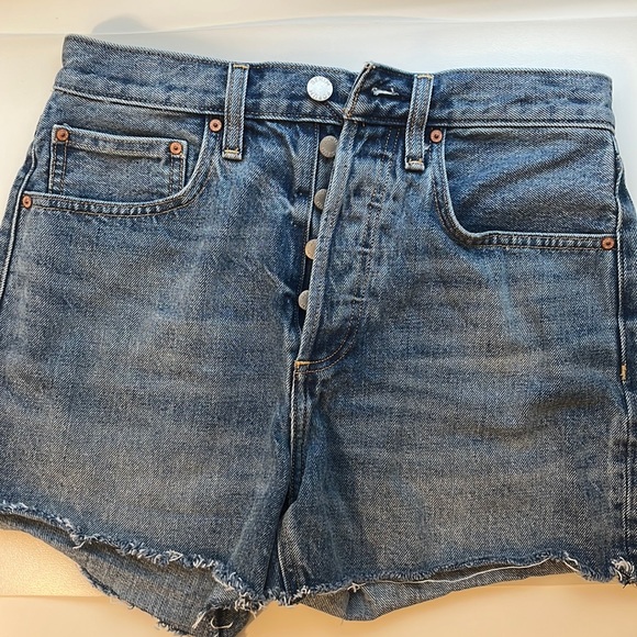 DENIM FORUM - THE JONI LOOSE SHORT SIZE 26 - Picture 1 of 7